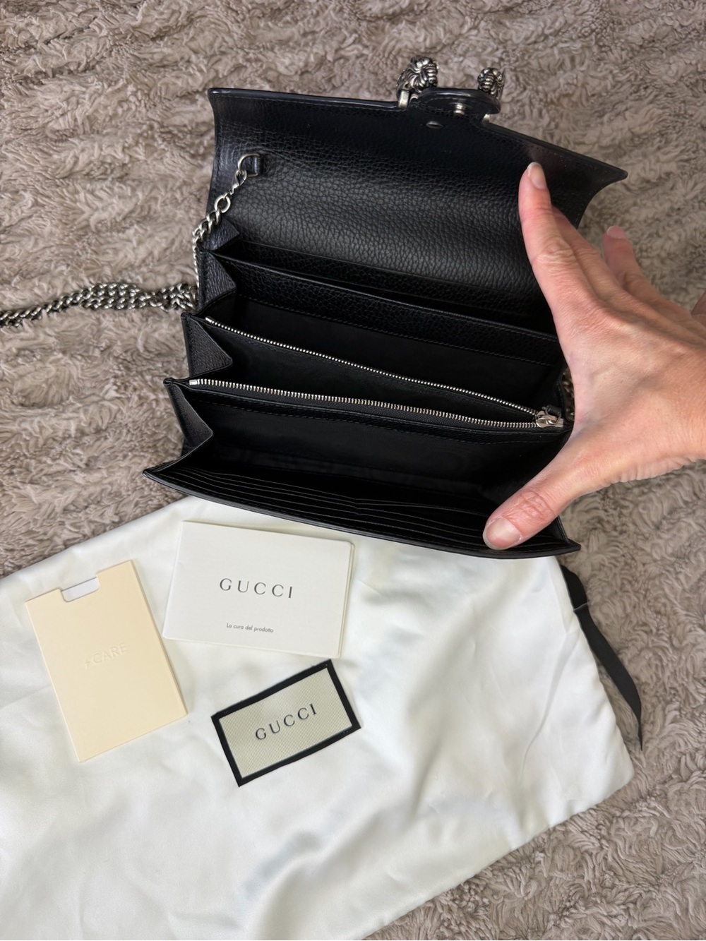 Gucci Dionysus Black Pebbled Leather Crossbody - Picture 10 of 13